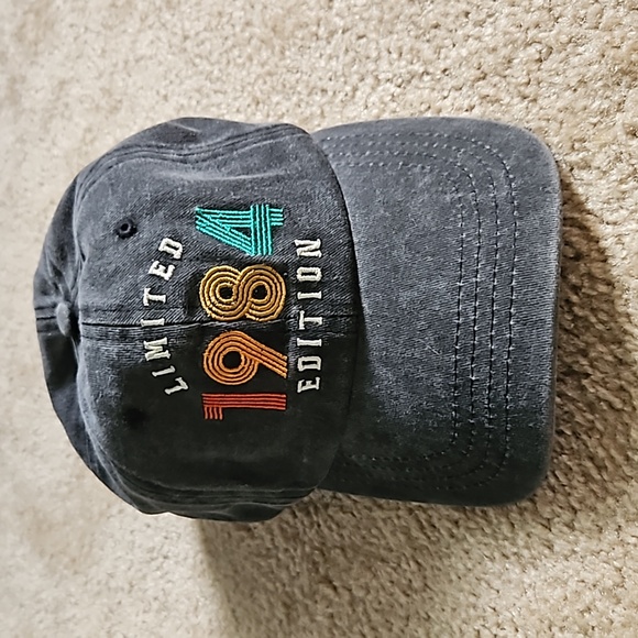 40th Birthday Gift Funny Party Baseball Cap for Men and Women. Adjustable Size - Picture 3 of 7